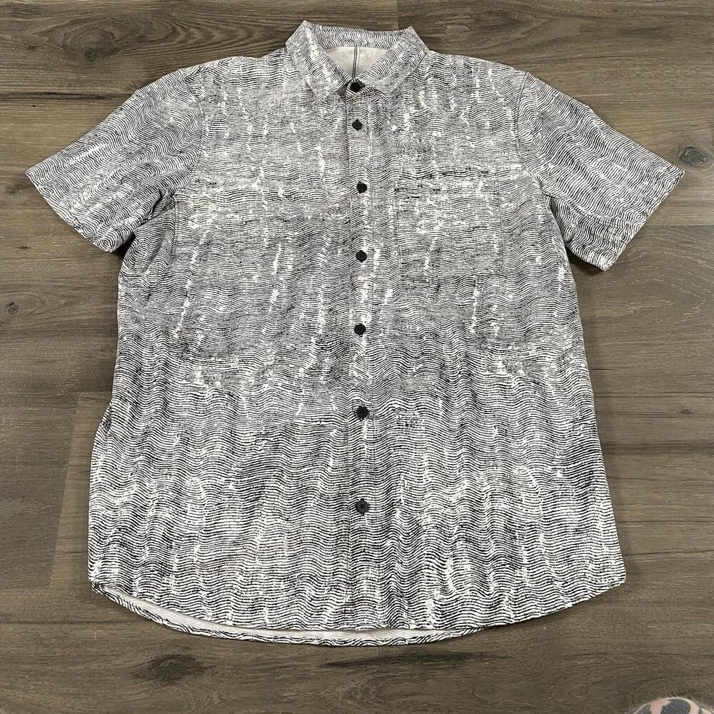 Lululemon Airing Easy Shirt Men's SMALL Polo Ventlight Short Sleeve Mono Wave